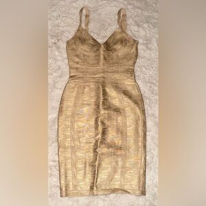 Elegant Gold Women's Dress